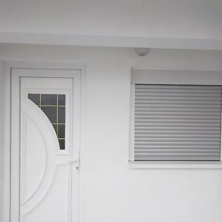 Venera Daire Loznica